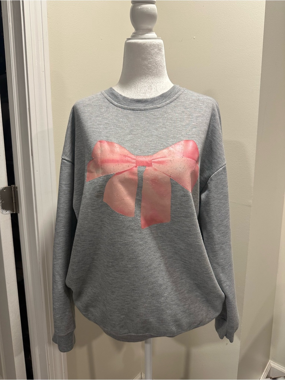 Gray Pink Bow Graphic Crewneck Sweatshirt XL Coquette - Picture 2 of 9